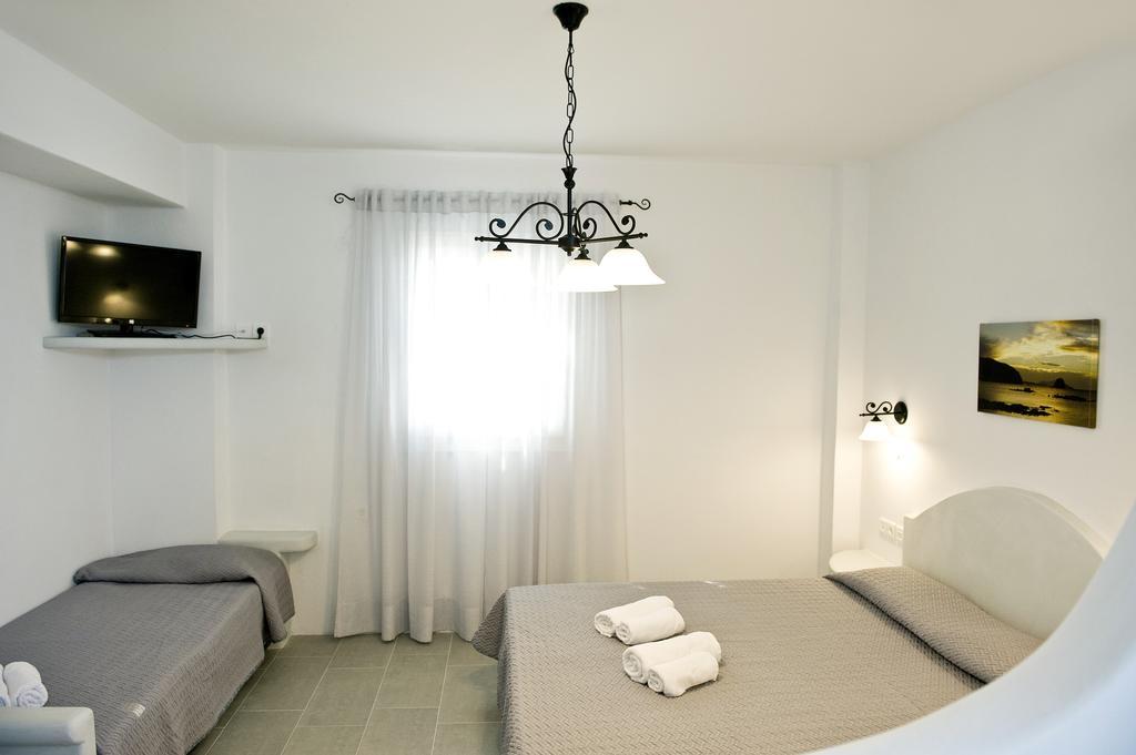 Veletas Rooms Adamantas  Pokoj fotografie